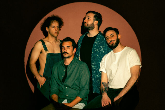 Η post-punk τετράδα των commuter παρουσιάζει το νέο της single, “Honestly”