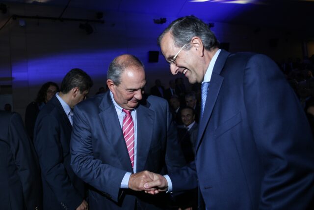 Παρέμβαση Καραμανλή και Σαμαρά σε παρουσίαση βιβλίου στο Πολεμικό Μουσείο