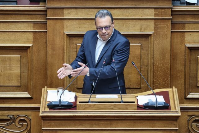 Βουλή – Σ. Φάμελλος: «Κανένα πλαίσιο ασφάλειας στον σιδηρόδρομο»