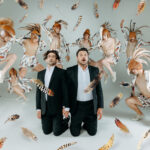 «Όρνιθες»: Ο Άρης Μπινιάρης με τους Οδυσσέα Παπασπηλιόπουλο και Γιώργο Χρυσοστόμου πετούν σε όλη την Ελλάδα από τις 12 Ιουλίου