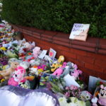 Βρετανία: Απαγγέλθηκαν κατηγορίες εις βάρος του 17χρονου για τις δολοφονίες παιδιών στο Σάουθπορτ