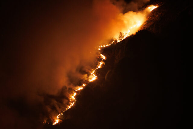 Για έβδομη ημέρα καίγεται το όρος Παγγαίο