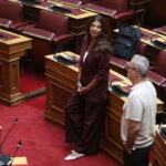 Βουλή: Ορκίστηκε η Πόπη Τσαπανίδου