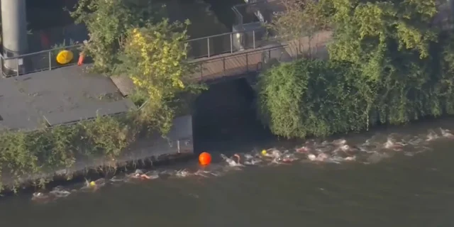 Ολυμπιακοί Αγώνες: Διεξήχθη κανονικά στον Σηκουάνα η μαραθώνια κολύμβηση [Βίντεο]