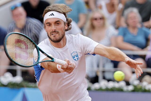 Τσιτσιπάς: Αυτός είναι ο προσωρινός προπονητής του μετά το τέλος της συνεργασίας με τον πατέρα του