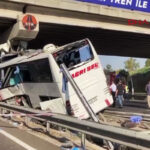 Τουρκία: Λεωφορείο έπεσε σε γέφυρα – 9 νεκροί και 26 τραυματίες
