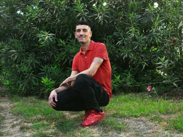 Ο Αντώνης Βαής θεωρεί ότι ο χορός αποτελεί την πιο κραυγαλέα και ταυτόχρονα σιωπηλή ένδειξη ζωής