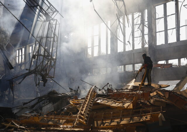 Ουκρανία: Νέα επιδρομή της Ρωσίας στο Κίεβο