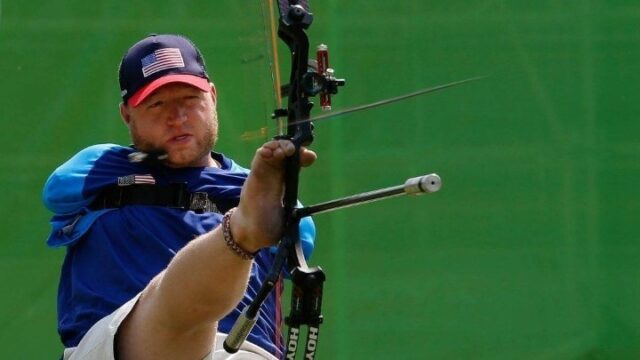Παραολυμπιακοί Αγώνες: Χρυσό μετάλλιο για τον Στάτζμαν, τον «τοξότη χωρίς χέρια»