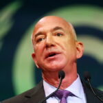 ΗΠΑ: Ο Τζεφ Μπέζος υπερασπίζεται την απόφαση της Washington Post να μην υποστηρίξει κάποιον προεδρικό υποψήφιο