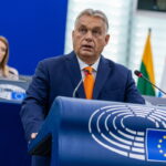 Όρμπαν: Αποδοκιμασίες στο Ευρωκοινοβούλιο – Ευρωβουλευτές τραγούδησαν το «Bella Ciao» [ΒΙΝΤΕΟ]