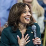 Προεδρικές εκλογές στις ΗΠΑ: Η Χάρις διατηρεί το προβάδισμα έναντι του Τραμπ