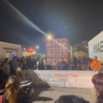 Οι λιμενεργάτες του Πειραιά εμπόδισαν πλοίο να φορτώσει κοντέινερ με πολεμοφόδια για το Ισραήλ