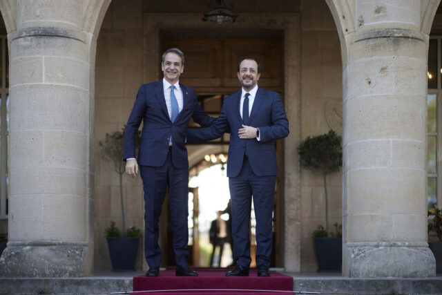 Διακυβερνητική Σύνοδος Ελλάδας – Κύπρου: Τα μηνύματα της συνάντησης Μητσοτάκη – Χριστοδουλίδη