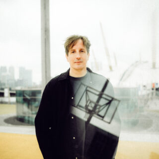 O Christian Löffler επιστρέφει στην Αθήνα για ένα καθηλωτικό live performance