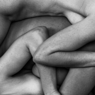 ΕΤΕΡΟΤΟΠΙΕΣ-mOther: Μια φωτογραφική χορογραφία του άρρητου