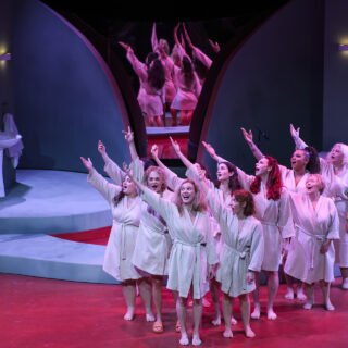 Γιατί φοβάστε τόσο να μπείτε “Στο Σώμα της”;