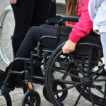 Παγκόσμια Ημέρα ατόμων με αναπηρία: Το 78% των ΑμεΑ μειώνει βασικά αγαθά, προκειμένου να καλύψει ανάγκες υγείας