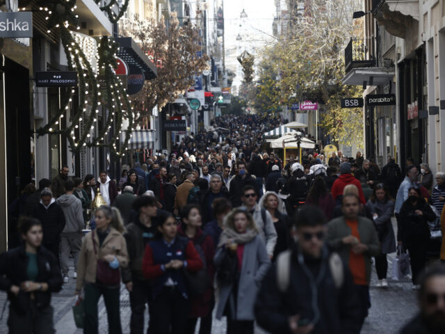 Ξεκίνησε από σήμερα το εορταστικό ωράριο