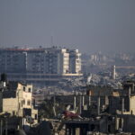 Γάζα: Γυναίκες και παιδιά σκοτώθηκαν σε ισραηλινούς βομβαρδισμούς