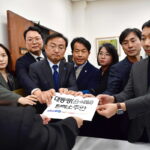 Άρση στρατιωτικού νόμου στη Νότια Κορέα: Η αντιπολίτευση προσφεύγει στη δικαιοσύνη κατά του προέδρου Γιουν