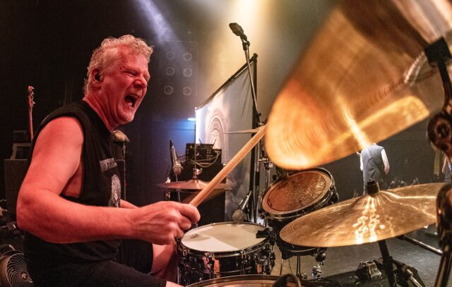 Ο Σάιμον Ντόσον νέος ντράμερ των Iron Maiden