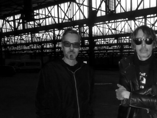 In Trance 95: Το καλύτερο τεστ για ένα κομμάτι, και μάλιστα ηλεκτρονικό, είναι να ακούγεται καλά στο αμάξι