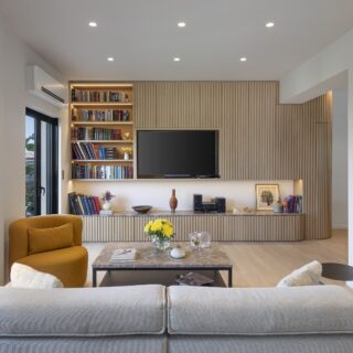 Custom made κατασκευές και περιβαλλοντική συνείδηση, σε ένα διαμέρισμα στο Περιστέρι