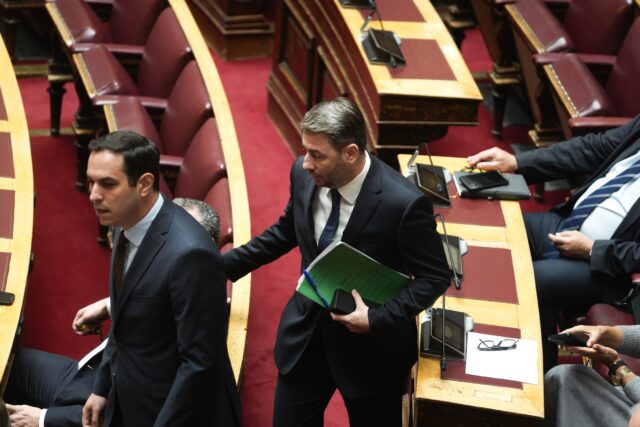 Ν. Ανδρουλάκης: «Το ΠΑΣΟΚ δεν θα συγκυβερνήσει με τη ΝΔ – Πρόεδρος της Δημοκρατίας από τον προοδευτικό χώρο»