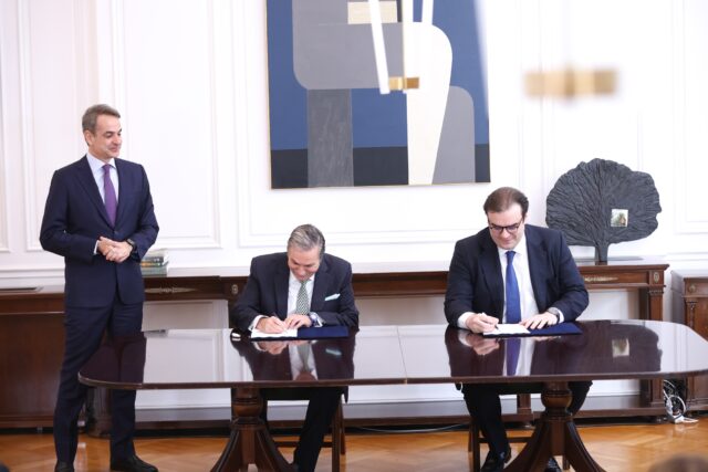 Υπογραφή σύμβασης για την δημιουργία Δημόσιων Ωνάσειων Σχολείων