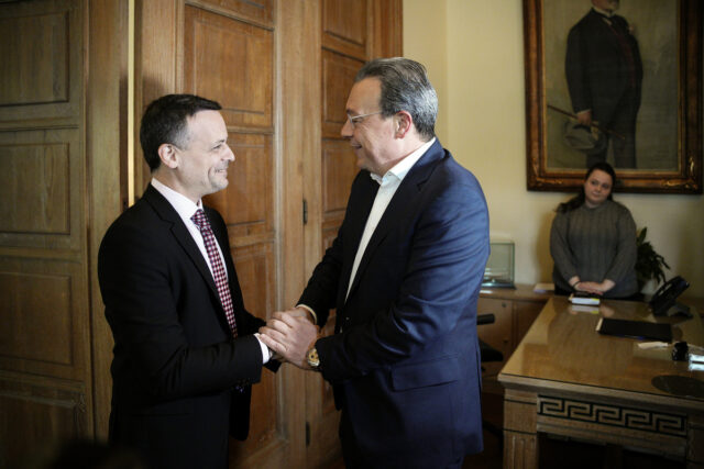 Συνάντηση Σ. Φάμελλου – Χ. Δούκα με επίκεντρο τη διαχείριση απορριμμάτων