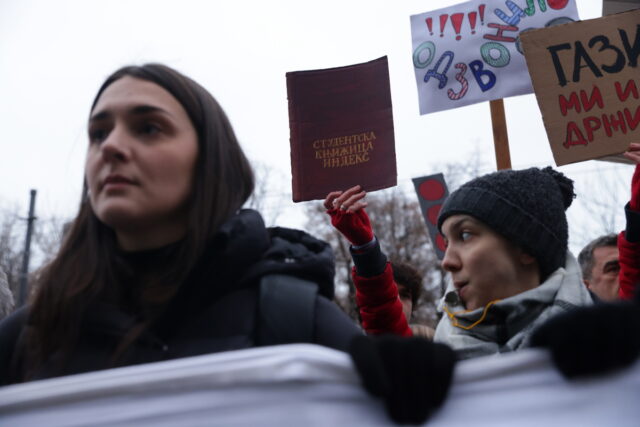 Σερβία: Φοιτητές καλούν σε γενική απεργία