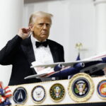 ΗΠΑ: Ο Τραμπ έδωσε χάρη σε δύο λευκούς αστυνομικούς που σκότωσαν Αφροαμερικανό στη διάρκεια καταδίωξης