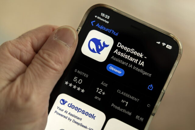 Κινέζικες αυτοκινητοβιομηχανίες ενσωματώνουν το DeepSeek