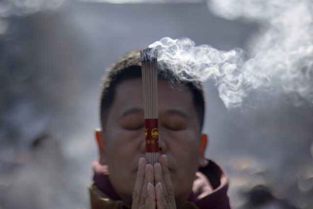 Η Ασία υποδέχεται την έλευση της «χρονιάς του φιδιού»