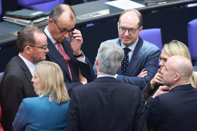 Γερμανία: Σε θρίλερ εξελίσσεται η συζήτηση του νομοσχεδίου για την μετανάστευση