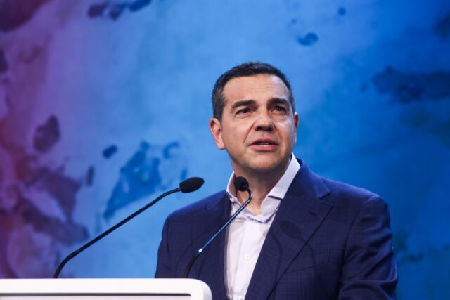 «Ιθάκη» ο τίτλος του βιβλίου του Αλέξη Τσίπρα