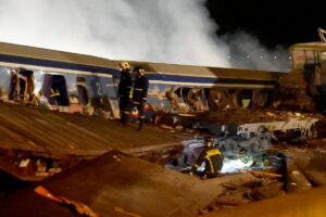 Τέμπη: Επ’ αόριστον αναβολή στη δίκη για τα «χαμένα» βίντεο