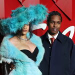 Η Rihanna τραγουδά ως Στρουμφίτα στη νέα ταινία «The Smurfs»