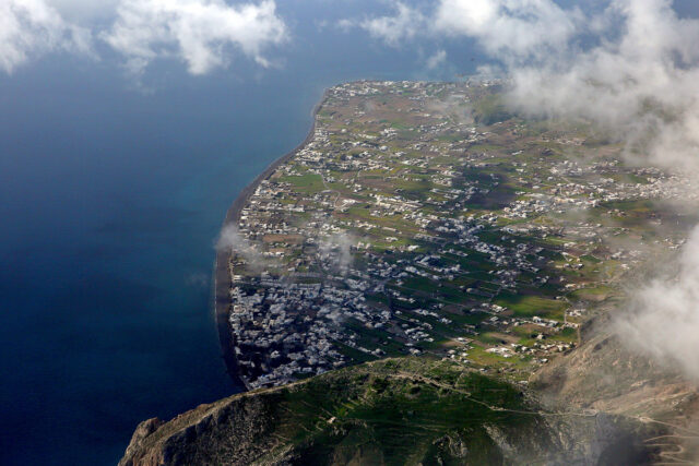Χωρίς τέλος ο «χορός» των Ρίχτερ στις Κυκλάδες