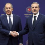 Συνάντηση Φιντάν με Λαβρόφ: Οι όροι που θέτει η Μόσχα για τον τερματισμό του πολέμου στην Ουκρανία