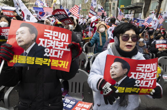 Νότια Κορέα: Τελευταία ακροαματική συνεδρίαση στη δίκη για την καθαίρεση του προέδρου Γιουν