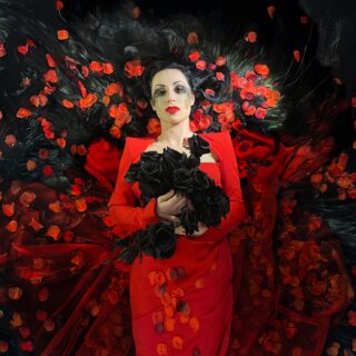 Η Αφροδίτη Πατουλίδου μας ξεναγεί στον ιδιαίτερο κόσμο του My Bloody Valentine