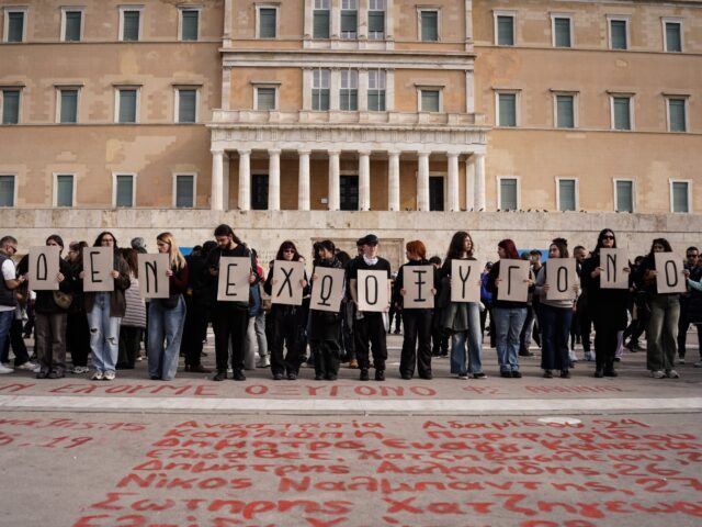 Συλλαλητήριο για τα Τέμπη: Οδηγός επιβίωσης για μία συγκέντρωση με ασφάλεια