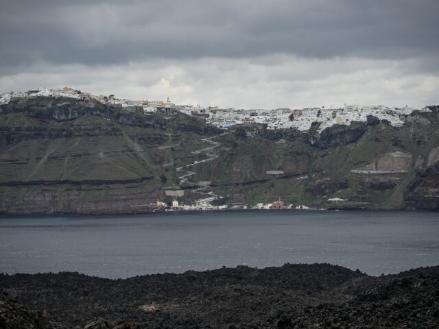 Τεράστια μαγματική φλέβα πίσω από τους σεισμούς στη Σαντορίνη