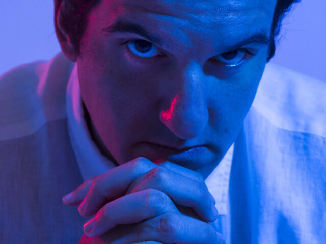 500 λέξεις για την παράσταση «Πετετέριαν»