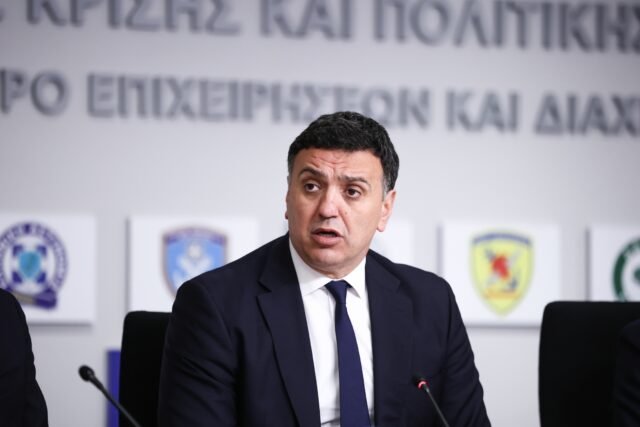 Β. Κικίλιας: «Θα δημιουργηθεί λιμάνι διαφυγής στη Σαντορίνη»