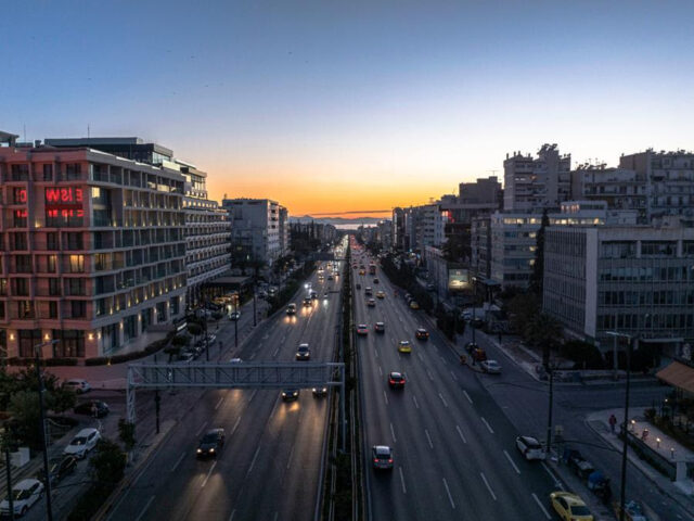 Μουσική στη Στέγη: Μια Γέφυρα Μουσικής Πάνω από τη Συγγρού Vol. 10