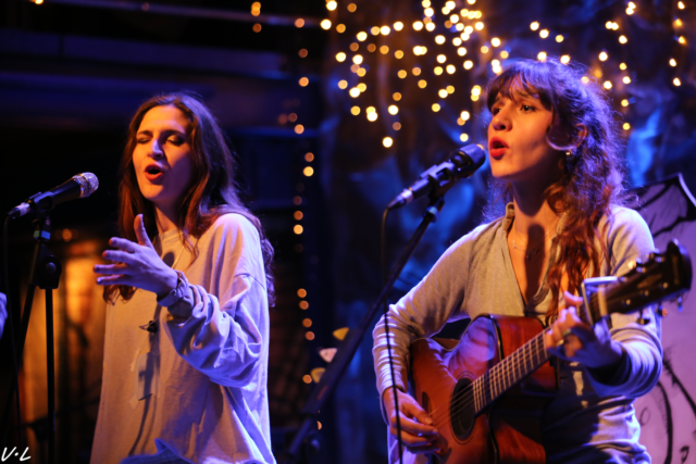 Οι Σκιαδαρέσες στον Σταυρό του Νότου Club – Νέες ημερομηνίες