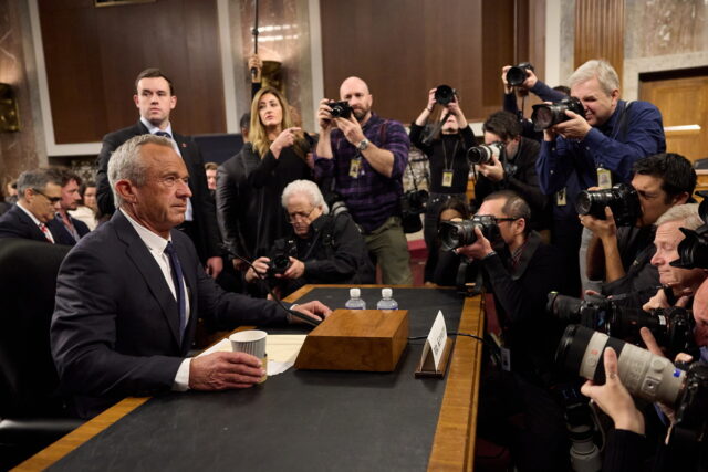 ΗΠΑ: Το υπουργείο Υγείας ανακοινώνει περικοπές 10.000 θέσεων εργασίας